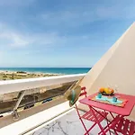아파트 Caraibes Heliopolis Naturiste *