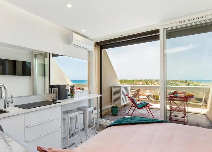 Caraibes Heliopolis Naturiste * Agde